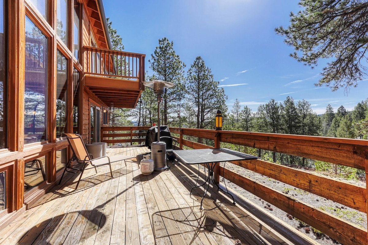 Deck at WP Paradise among the pines